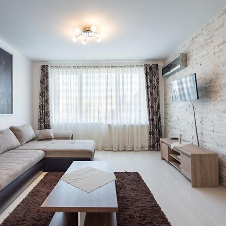 Top Location With Iconic View - Sala Palatului Bucharest Exterior photo